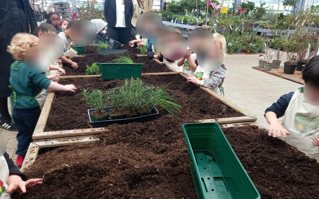 Jardinage à la grande pépinière